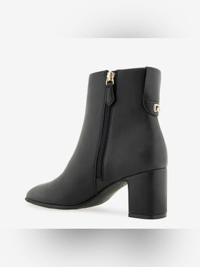 AEROSOLES Black Heeled Ankle Boot